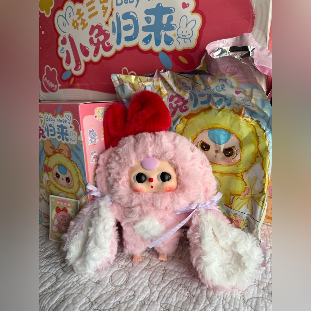 🔥 Fire Sale 🔥
Bunny Return Plush (Babythree Official) : Bunny Bibi Crazy Eyes